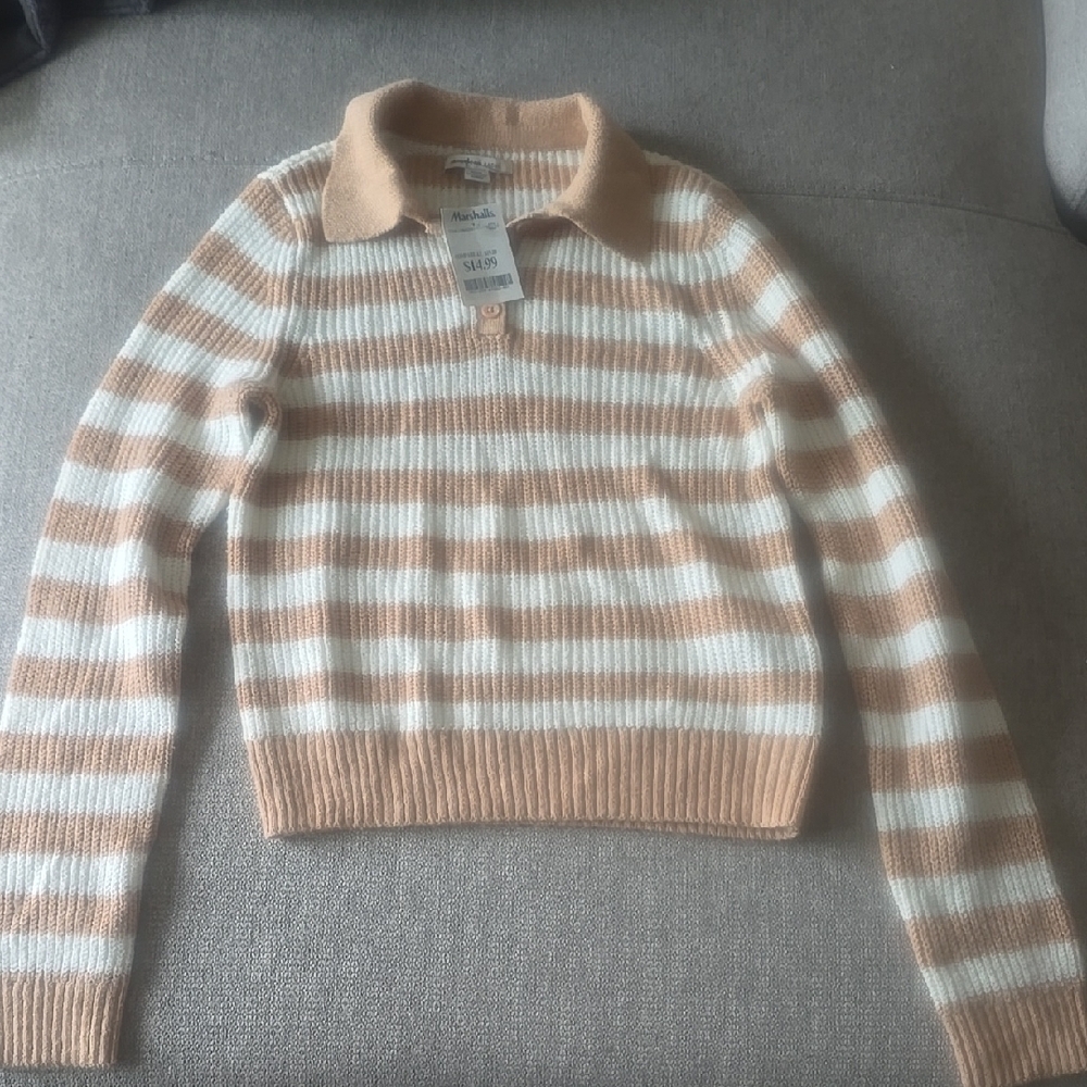 American Eagle Outfitters Tan and White Striped Crew Neck Sweater